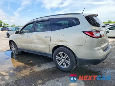 Drugie zdjęcie samochodu z przodu: 2017 CHEVROLET TRAVERSE LT VIN:1GNKRHKD2HJ121168 - miniatura