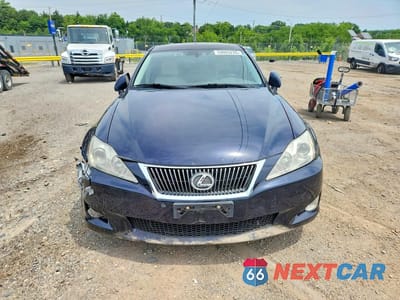 Piąte zdjęcie samochodu w środku: 2010 LEXUS IS 250 VIN:JTHCF5C27A5043226 - miniatura