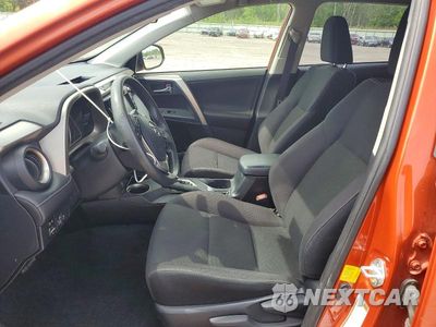 Zdjęcie 7 z 13 samochodu: 2015 TOYOTA RAV4 XLE VIN:JTMRFREV4FD159605 - miniatura