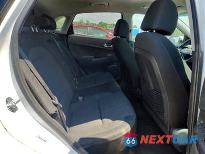 Zdjęcie 10 z 12 samochodu: 2023 HYUNDAI KONA SE VIN:KM8K23AGXPU190906 - miniatura