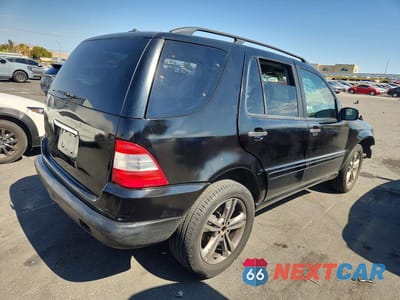 Trzecie zdjęcie samochodu z tyłu: 2003 MERCEDES-BENZ ML 350 VIN:4JGAB57EX3A423983 - miniatura