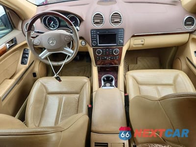 Zdjęcie 8 z 13 samochodu: 2010 MERCEDES-BENZ GL 550 4MATIC VIN:4JGBF8GE6AA616073 - miniatura