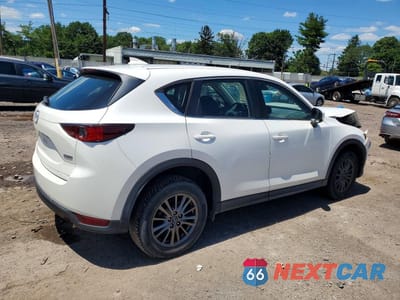 Trzecie zdjęcie samochodu z tyłu: 2018 MAZDA CX-5 SPORT VIN:JM3KFBBM4J0425880 - miniatura