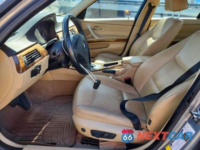 Zdjęcie 7 z 12 samochodu: 2008 BMW 328 I VIN:WBAVA37588NL19731 - miniatura
