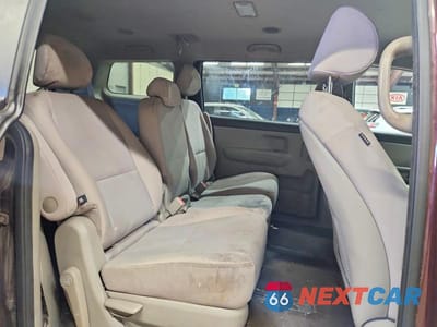 Zdjęcie 11 z 13 samochodu: 2017 KIA SEDONA LX VIN:KNDMB5C16H6308506 - miniatura