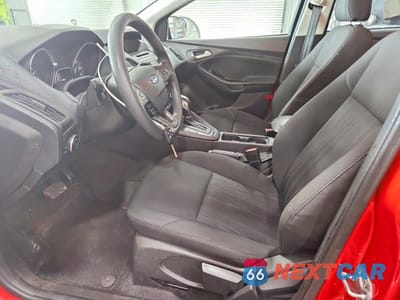 Zdjęcie 7 z 13 samochodu: 2016 FORD FOCUS SE VIN:1FADP3FE9GL361033 - miniatura