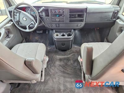 Zdjęcie 8 z 13 samochodu: 2011 CHEVROLET EXPRESS G3500 LT VIN:1GAZG1FG0B1152640 - miniatura