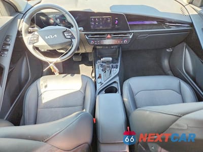 Zdjęcie 8 z 14 samochodu: 2023 KIA NIRO EX VIN:KNDCR3LE2P5059737 - miniatura
