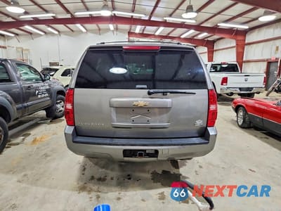 Zdjęcie 6 z 13 samochodu: 2009 CHEVROLET SUBURBAN K1500 LT VIN:1GNFK26379R227882 - miniatura
