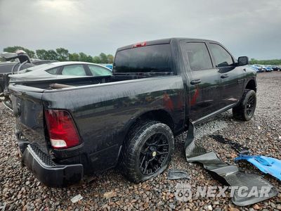 Trzecie zdjęcie samochodu z tyłu: 2017 RAM 1500 ST VIN:3C6RR7KT7HG573683 - miniatura