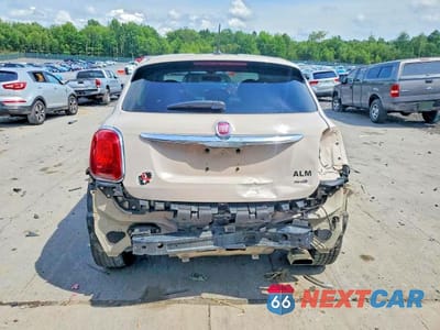Zdjęcie 6 z 12 samochodu: 2016 FIAT 500X EASY VIN:ZFBCFYBT3GP382191 - miniatura