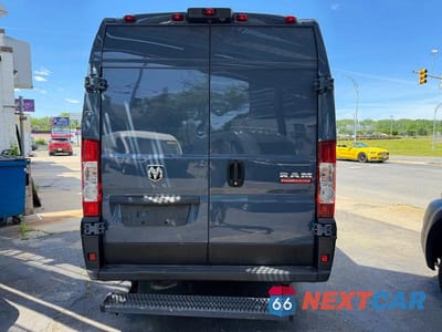 Zdjęcie 12 z 13 samochodu: 2019 RAM PROMASTER 3500 3500 HIGH VIN:3C6URVJGXKE545219 - miniatura