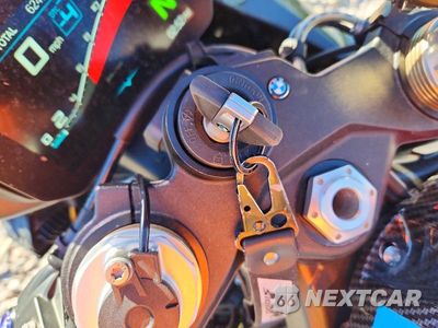Zdjęcie 8 z 9 samochodu: 2023 BMW S 1000 RR VIN:WB10E6303P6H07620 - miniatura