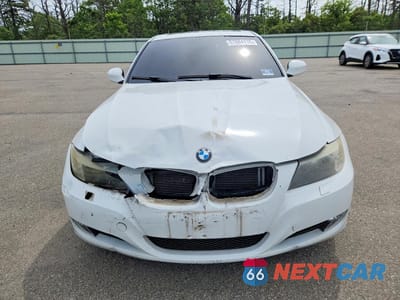 Piąte zdjęcie samochodu w środku: 2011 BMW 328 XI SULEV VIN:WBAPK5G57BNN24630 - miniatura
