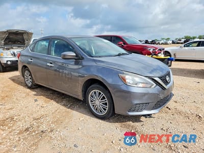 Czwarte zdjęcie samochodu z boku: 2019 NISSAN SENTRA S VIN:3N1AB7AP9KY300604 - miniatura