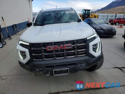 Piąte zdjęcie samochodu w środku: 2024 GMC CANYON AT4X VIN:1GTP6EEK1R1127934 - miniatura