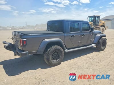 Trzecie zdjęcie samochodu z tyłu: 2020 JEEP GLADIATOR OVERLAND VIN:1C6HJTFG8LL212094 - miniatura
