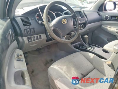 Zdjęcie 8 z 12 samochodu: 2011 TOYOTA TACOMA ACCESS CAB VIN:5TFTX4CNXBX008608 - miniatura
