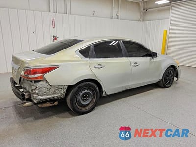Trzecie zdjęcie samochodu z tyłu: 2015 NISSAN ALTIMA 2.5 S VIN:1N4AL3APXFN363576 - miniatura