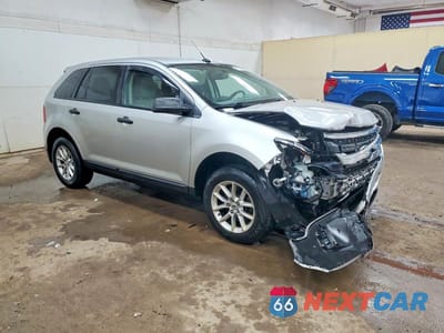 Czwarte zdjęcie samochodu z boku: 2013 FORD EDGE SE VIN:2FMDK3GC6DBB43743 - miniatura