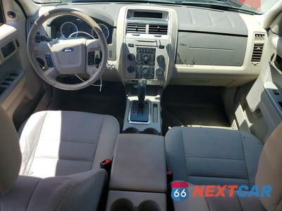 Zdjęcie 8 z 13 samochodu: 2011 FORD ESCAPE XLT VIN:1FMCU9D70BKB82086 - miniatura