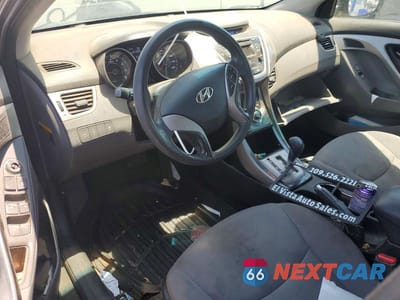 Zdjęcie 8 z 12 samochodu: 2013 HYUNDAI ELANTRA GLS VIN:5NPDH4AE4DH339753 - miniatura