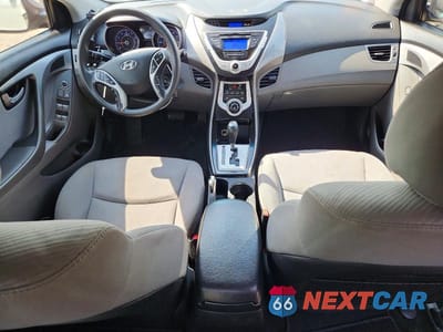 Zdjęcie 8 z 12 samochodu: 2011 HYUNDAI ELANTRA GLS VIN:KMHDH4AE1BU080573 - miniatura