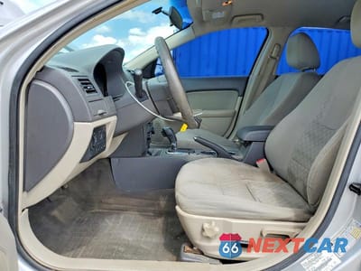 Zdjęcie 7 z 13 samochodu: 2010 FORD FUSION SE VIN:3FAHP0HA6AR128827 - miniatura