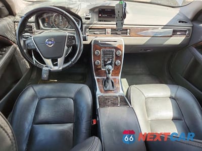 Zdjęcie 8 z 13 samochodu: 2015 VOLVO XC70 T6 PREMIER VIN:YV4902NK1F1210894 - miniatura