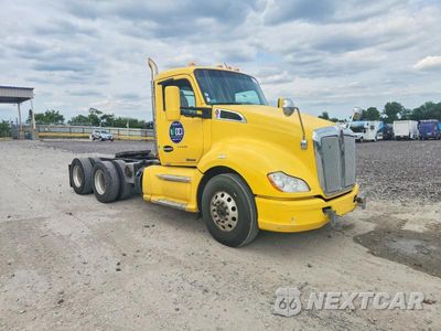 2016 KENWORTH T680 SEMI TRUCK 1XKYD40X1GJ497841 - główne zdjęcie licytacji z USA - miniatura