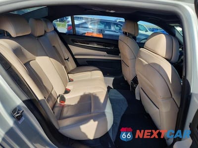 Zdjęcie 10 z 12 samochodu: 2012 BMW 740 LI VIN:WBAKB4C5XCC575384 - miniatura