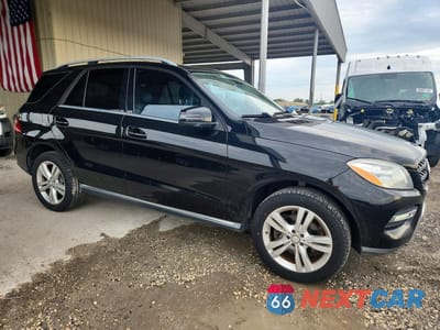 Czwarte zdjęcie samochodu z boku: 2015 MERCEDES-BENZ ML 350 VIN:4JGDA5JB2FA512188 - miniatura