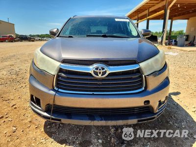 Piąte zdjęcie samochodu w środku: 2016 TOYOTA HIGHLANDER XLE VIN:5TDKKRFH9GS153231 - miniatura