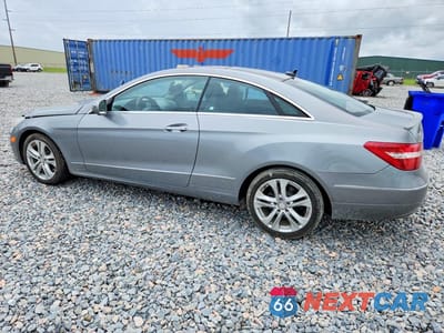 Drugie zdjęcie samochodu z przodu: 2010 MERCEDES-BENZ E 350 VIN:WDDKJ5GB1AF005450 - miniatura