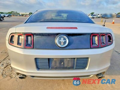 Zdjęcie 6 z 12 samochodu: 2014 FORD MUSTANG VIN:1ZVBP8AM4E5209995 - miniatura