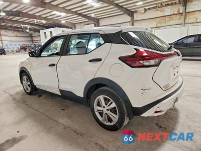 Drugie zdjęcie samochodu z przodu: 2022 NISSAN KICKS S VIN:3N1CP5BV3NL489778 - miniatura