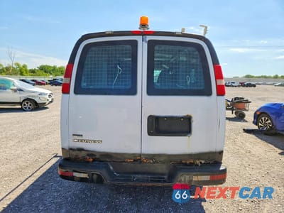 Zdjęcie 6 z 13 samochodu: 2010 CHEVROLET EXPRESS G2500 VIN:1GCZGFBA0A1175310 - miniatura