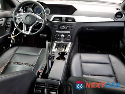 Zdjęcie 8 z 12 samochodu: 2014 MERCEDES-BENZ C 300 4MATIC VIN:WDDGF8AB3EA922247 - miniatura