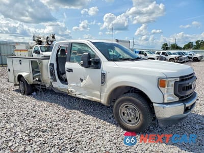 Czwarte zdjęcie samochodu z boku: 2022 FORD F250 SUPER - UTILITY / SERVICE TRUCK VIN:1FD7X2A68NEF37603 - miniatura