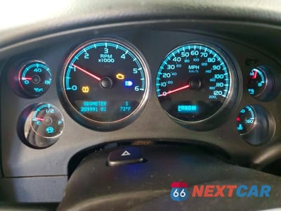 Zdjęcie 9 z 13 samochodu: 2014 CHEVROLET SUBURBAN K1500 LT VIN:1GNSKJE76ER102850 - miniatura