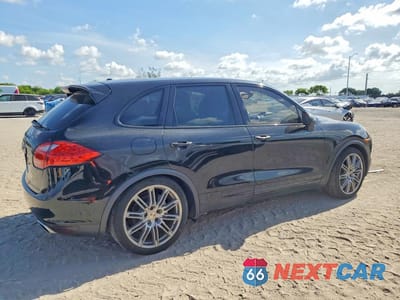 Trzecie zdjęcie samochodu z tyłu: 2011 PORSCHE CAYENNE S HYBRID VIN:WP1AE2A24BLA92800 - miniatura