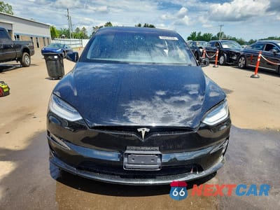 Piąte zdjęcie samochodu w środku: 2023 TESLA MODEL X VIN:7SAXCDE52PF398005 - miniatura