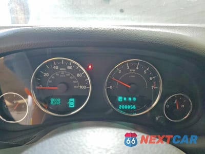 Zdjęcie 9 z 12 samochodu: 2014 JEEP WRANGLER UNLIMITED SPORT VIN:1C4BJWDG8EL155756 - miniatura