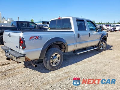 Trzecie zdjęcie samochodu z tyłu: 2005 FORD F250 SUPER DUTY VIN:1FTSW21P05ED38295 - miniatura