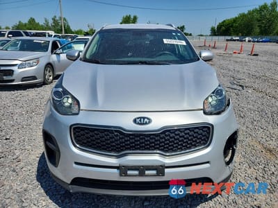 Piąte zdjęcie samochodu w środku: 2017 KIA SPORTAGE LX VIN:KNDPM3AC1H7236432 - miniatura