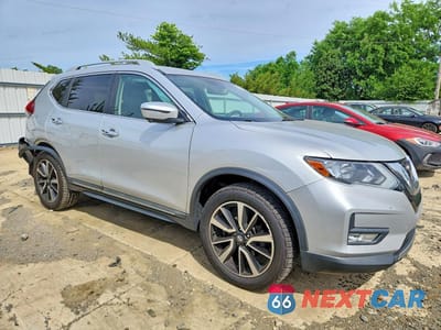 Czwarte zdjęcie samochodu z boku: 2019 NISSAN ROGUE SL VIN:5N1AT2MVXKC782060 - miniatura