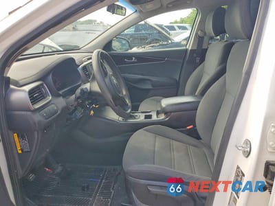 Zdjęcie 7 z 13 samochodu: 2016 KIA SORENTO LX VIN:5XYPG4A37GG020728 - miniatura