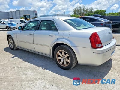 Drugie zdjęcie samochodu z przodu: 2007 CHRYSLER 300 TOURING VIN:2C3KA53G47H632652 - miniatura