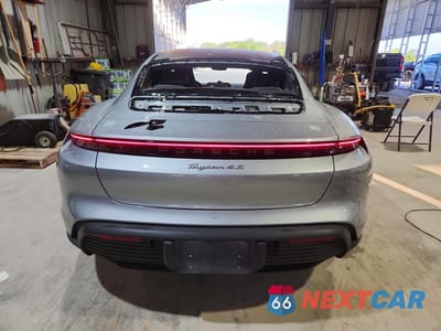 Zdjęcie 6 z 12 samochodu: 2021 PORSCHE TAYCAN VIN:WP0AB2Y16MSA44542 - miniatura