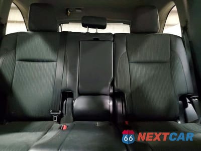 Zdjęcie 10 z 13 samochodu: 2015 TOYOTA HIGHLANDER LE PLUS VIN:5TDBKRFH3FS142658 - miniatura